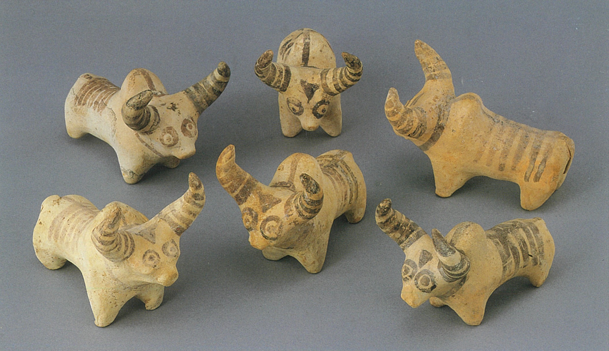 コブウシ土偶 6点 福岡市美術館