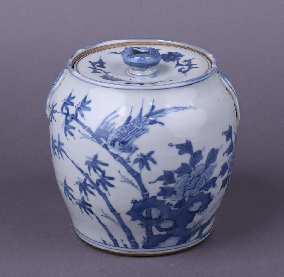 染付花鳥扁壺 染付花鳥文水指 共蓋 | 福岡市美術館