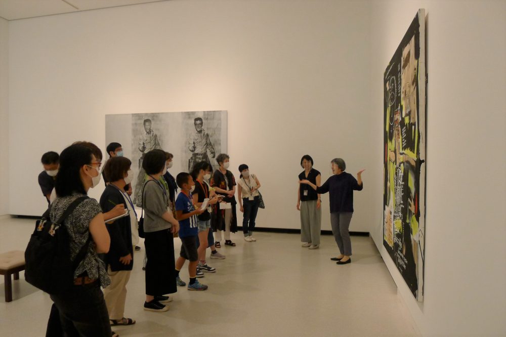 バリアフリーギャラリーツアー 聴覚障がい者のための目で聴くツアー 福岡市美術館