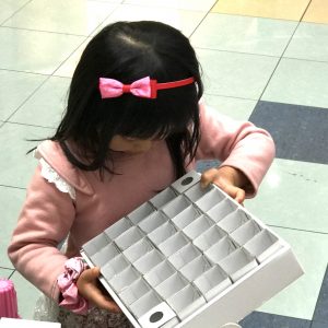 ダンボール迷路ワークショップ（イメージ）