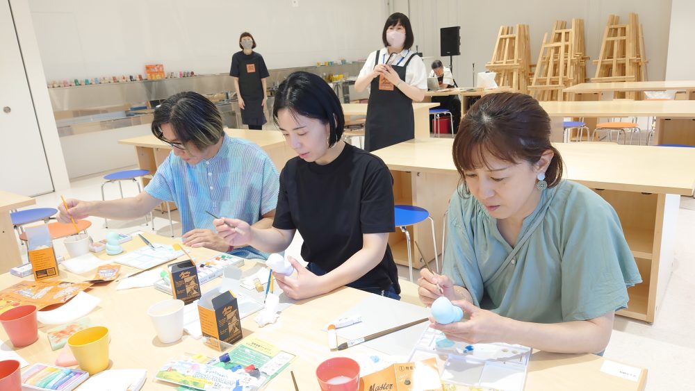 マスターロード博多人形絵付け体験ワークショップ