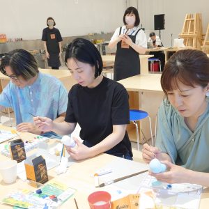 マスターロード博多人形絵付け体験ワークショップ